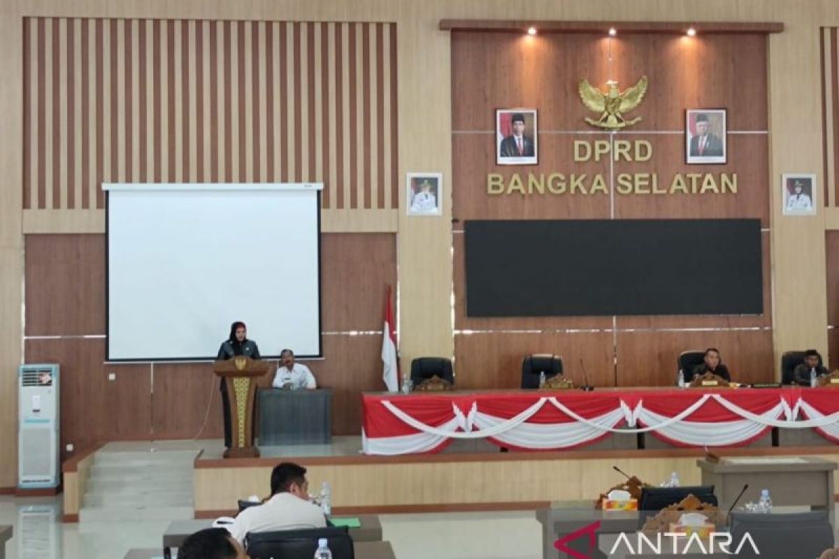 Wabup Debby hadiri rapat paripurna DPRD Bangka Selatan