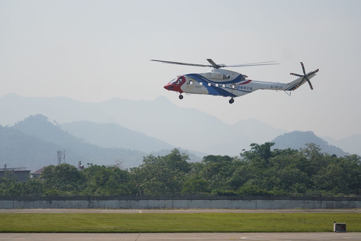 Helikopter sipil berukuran besar China berhasil rampungkan uji terbang perdana