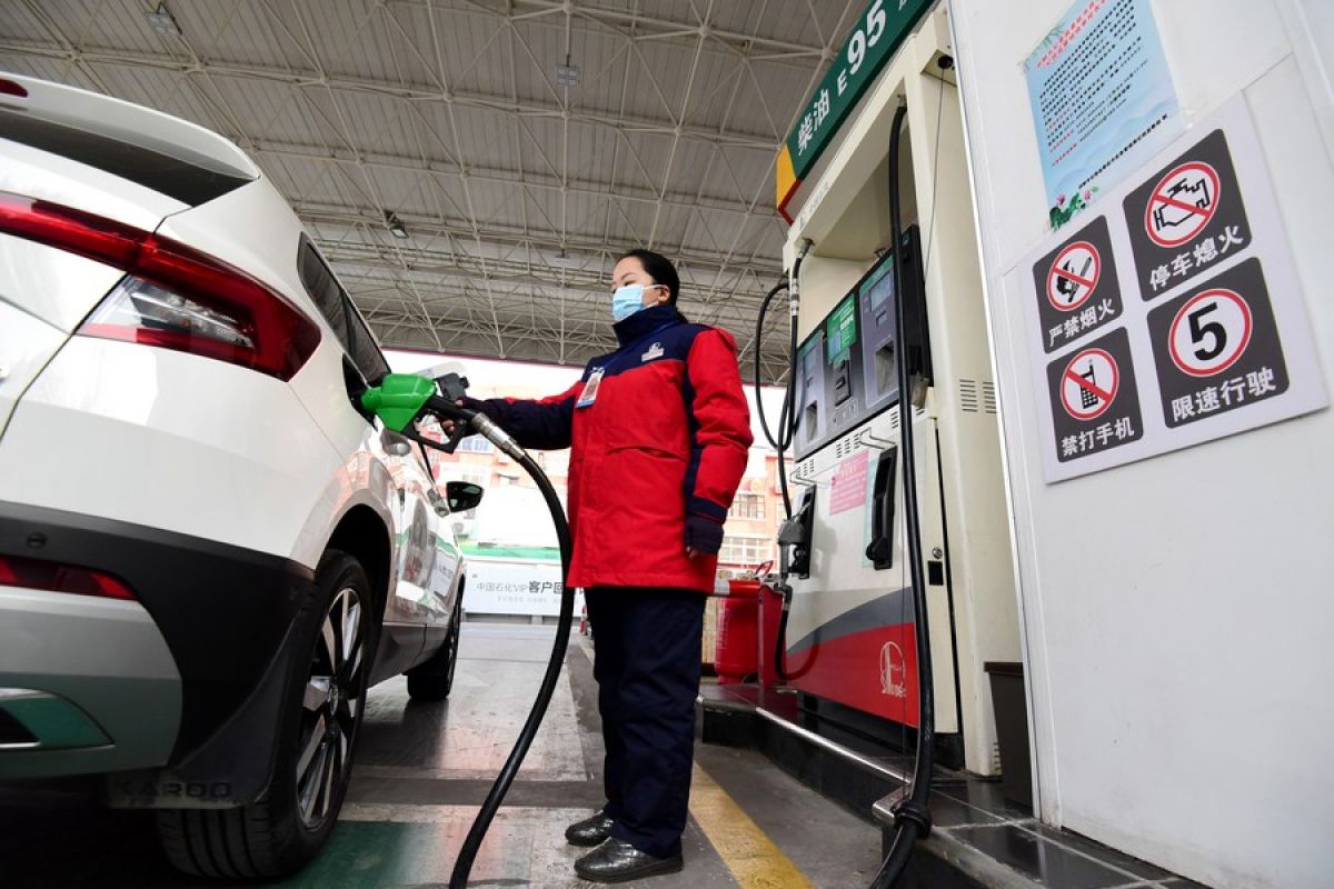 China akan pangkas harga eceran bensin dan solar