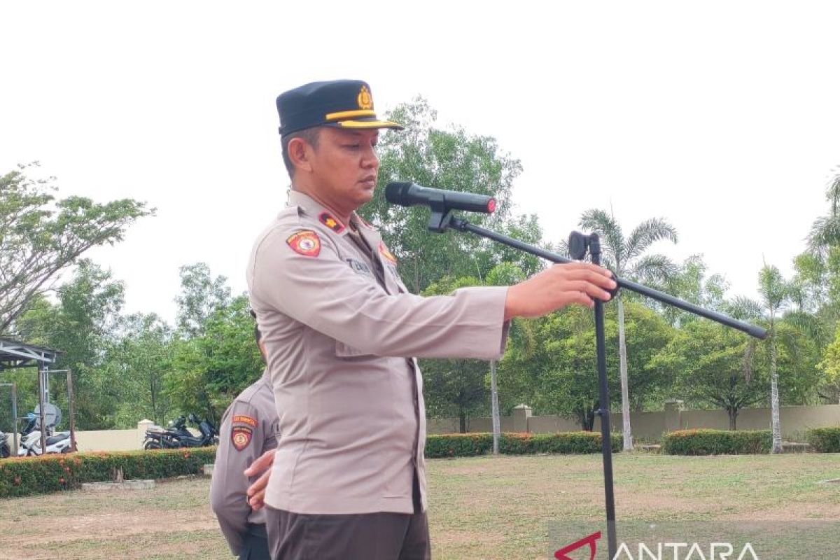 Wakapolres Bangka Barat ingatkan personel hati-hati gunakan medsos