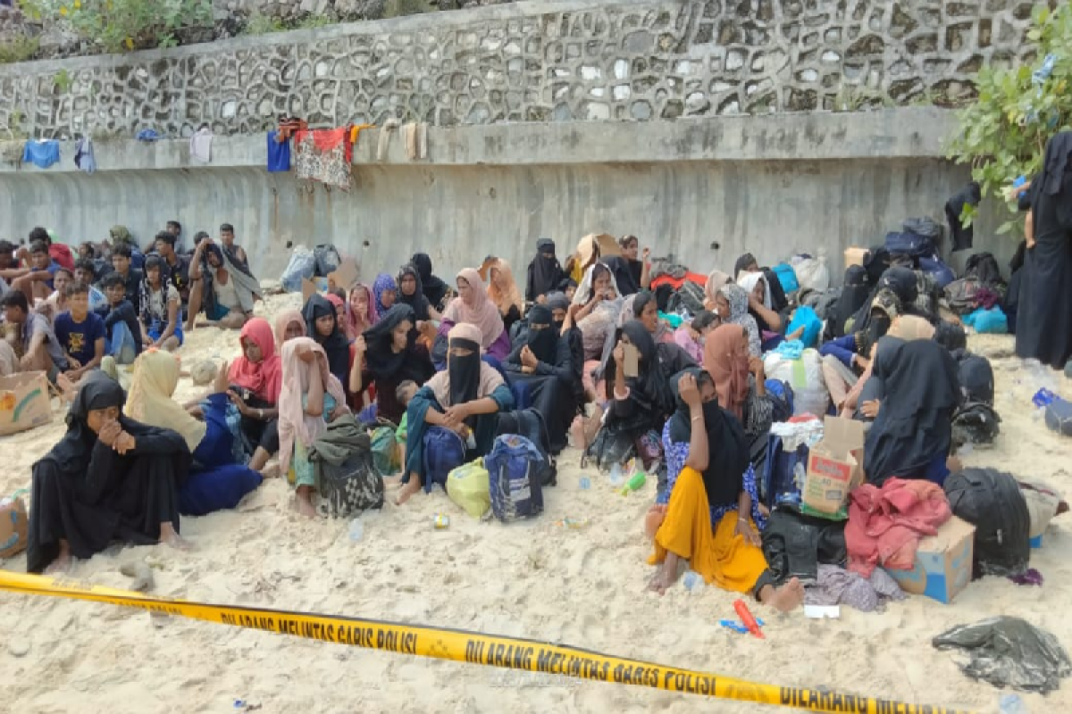 219 imigran Rohingya mendarat di Sabang Aceh, belum ada putusan terima
