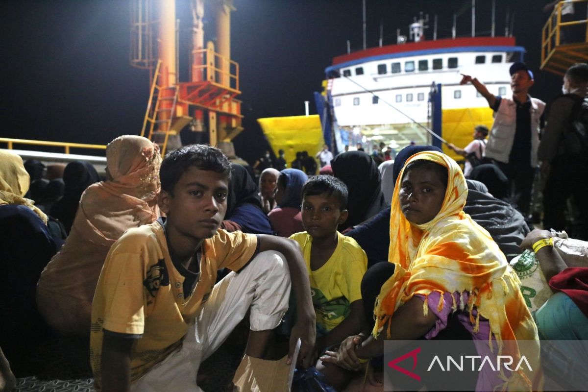 219 imigran Rohingya direlokasi dari Sabang ke eks kantor imigrasi Lhokseumawe