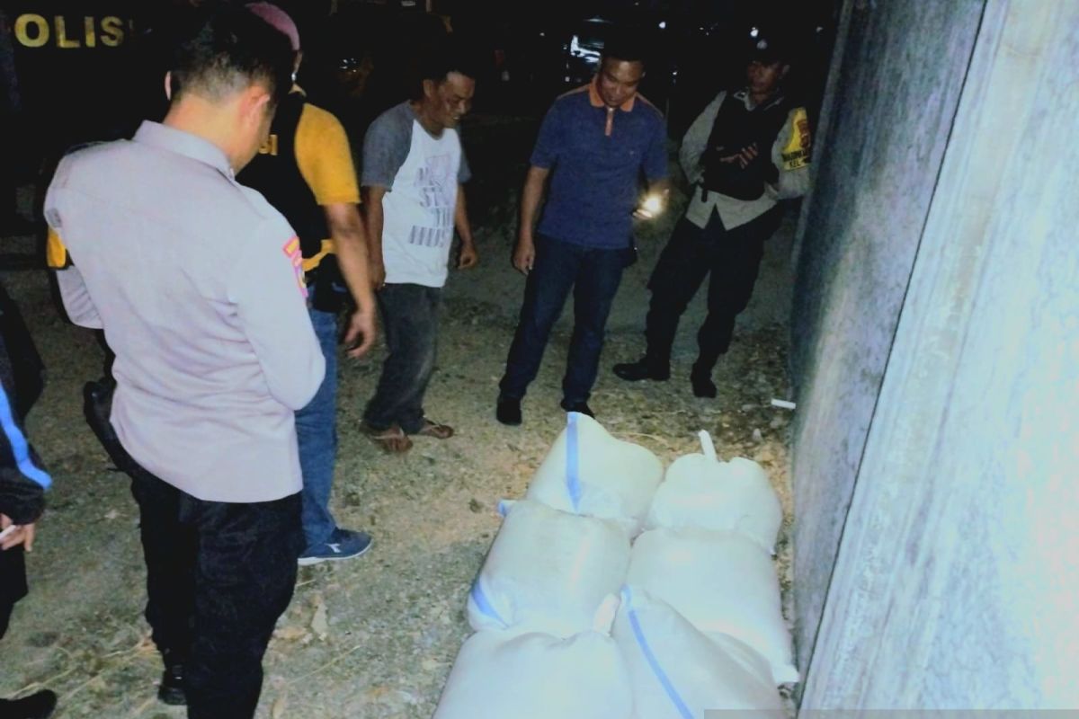 Polresta Gorontalo amankan ratusan liter miras di kawasan persawahan