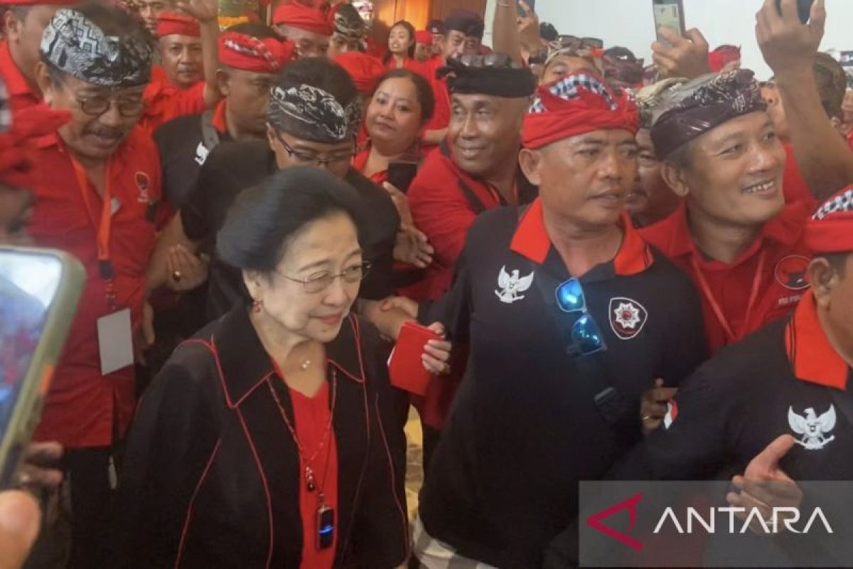 Megawati minta kader PDIP Bali tak takut dilemahkan lawan