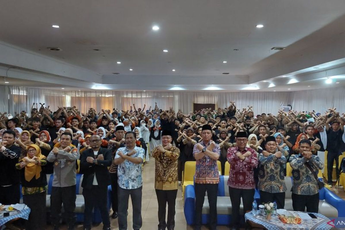 Gubernur Bengkulu: Peran pelajar penting cegah hoaks pemilu