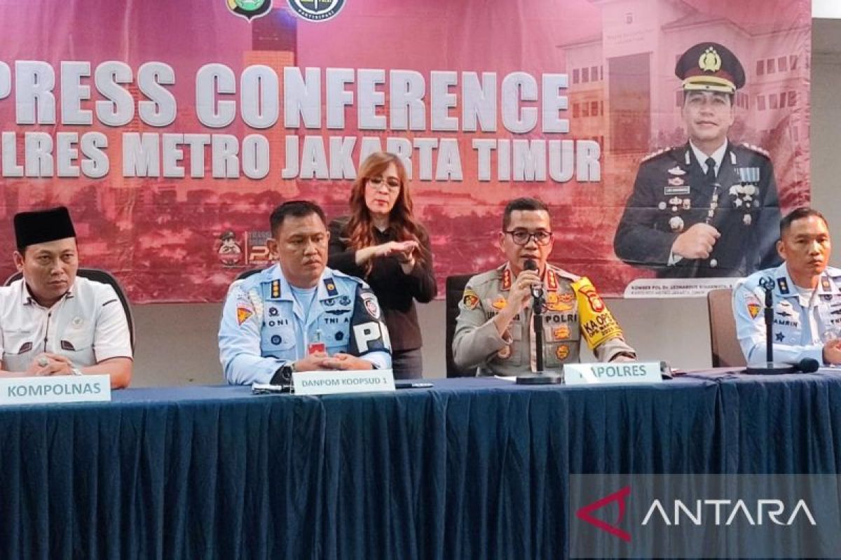 Polisi: Anak Pamen TNI AU tusuk diri sendiri sebelum tewas terbakar