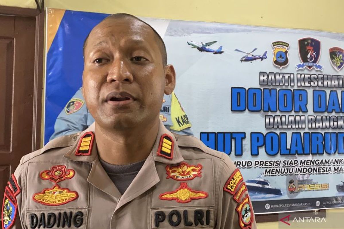 Polair Polresta Banjarmasin dekatkan diri ke warga lewat bakti kesehatan