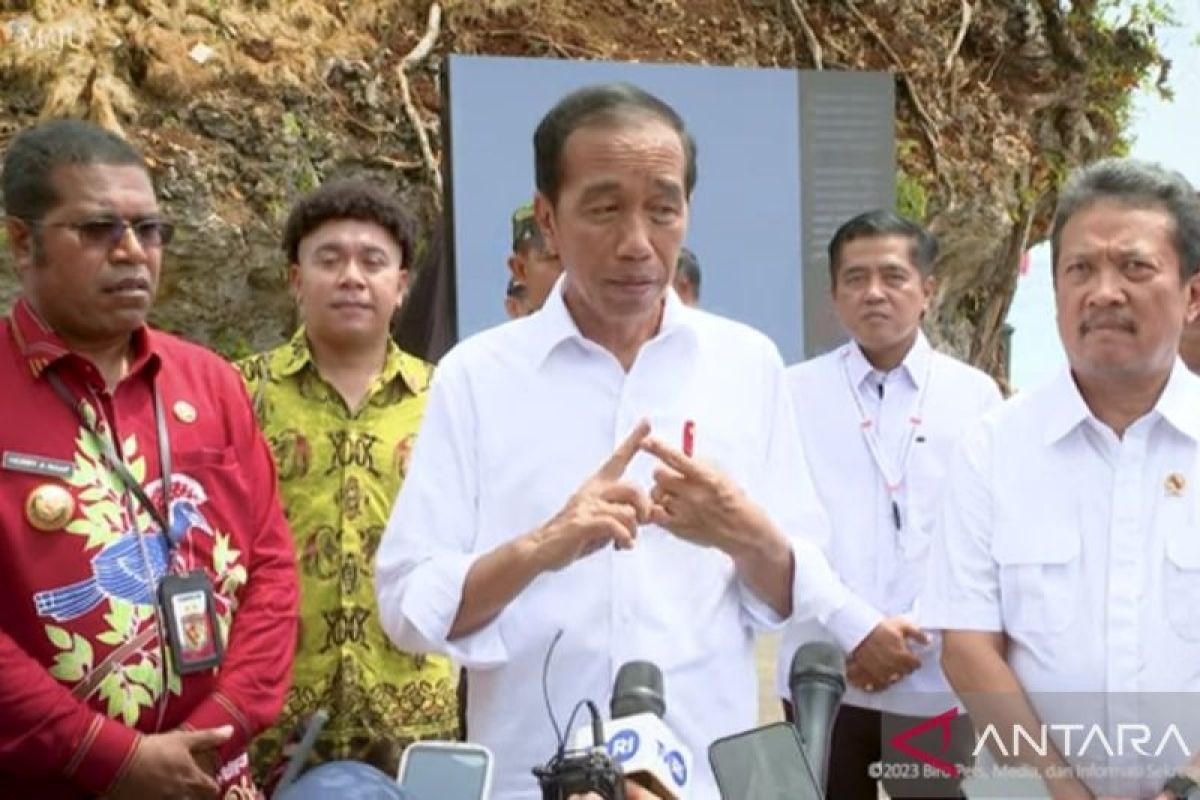 Jokowi resmikan operasional Kampung Nelayan Modern di Biak