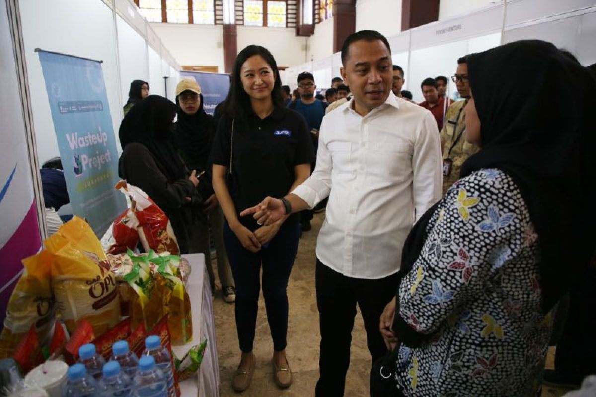 Wali Kota Surabaya ajak anak muda gerakkan ekonomi melalui 