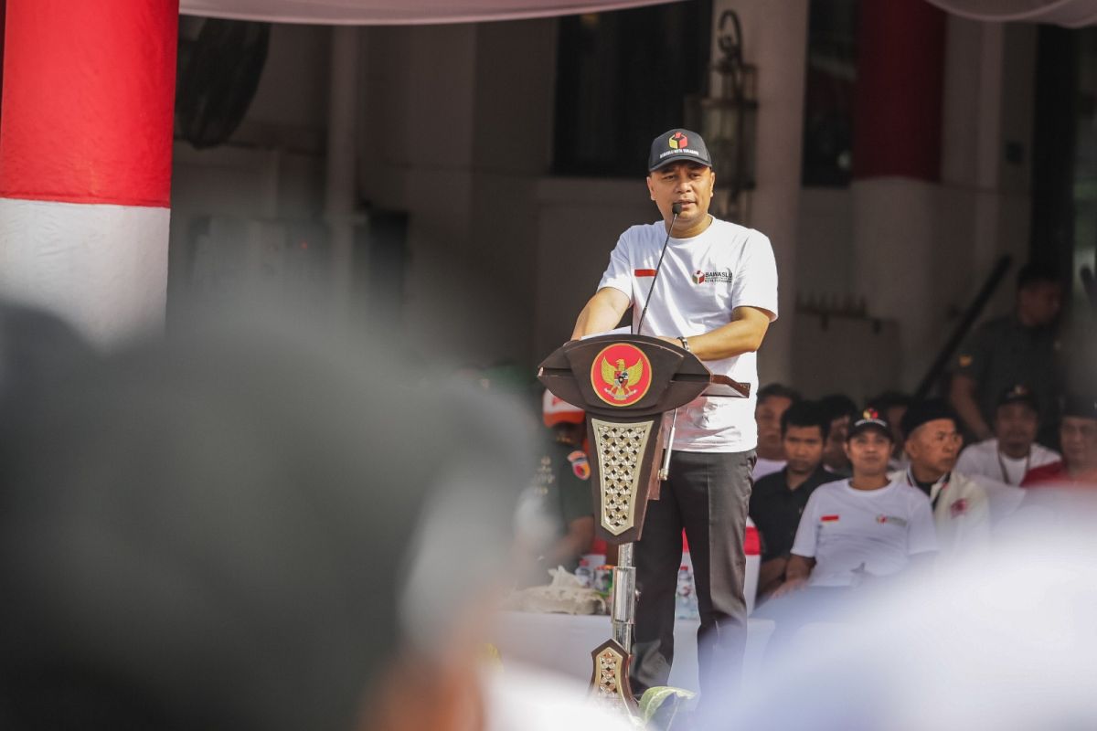 Cak Eri ajak warga Surabaya jaga suasana kondusif jelang Pemilu 2024