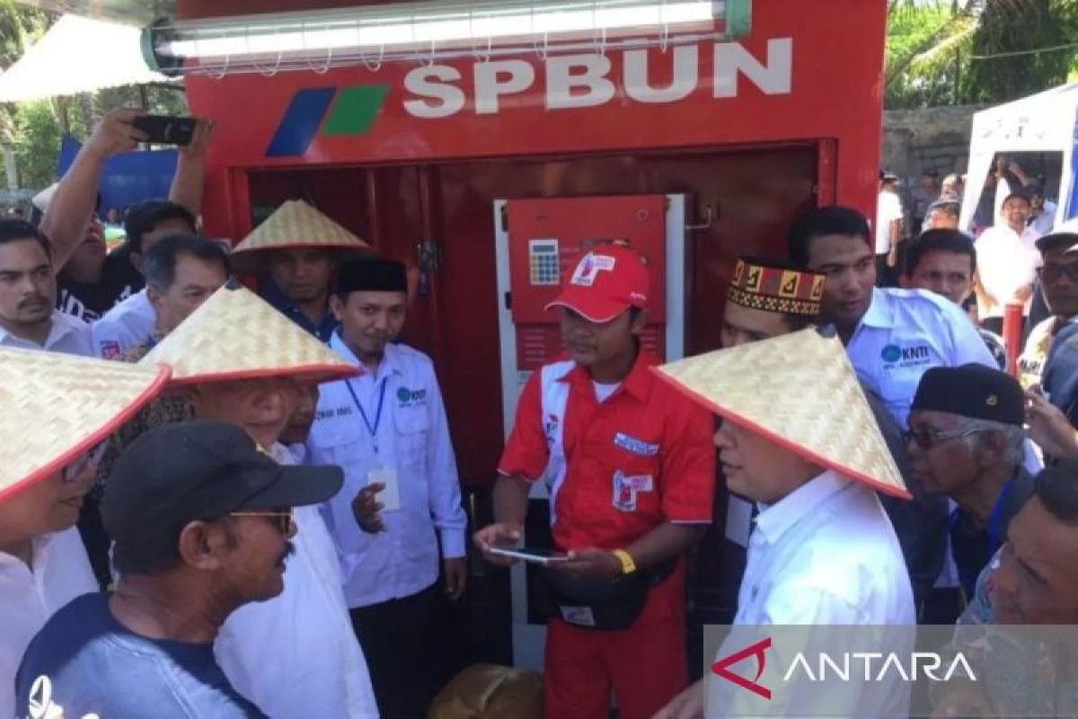 Nelayan di Aceh dapat bantuan SPBUN dari KemenKopUKM