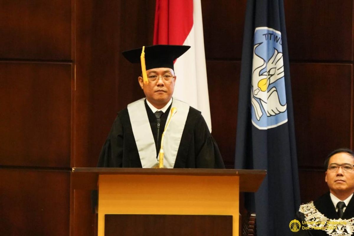 Prof. Rizal Edi Halim dikukuhkan sebagai Guru Besar UI