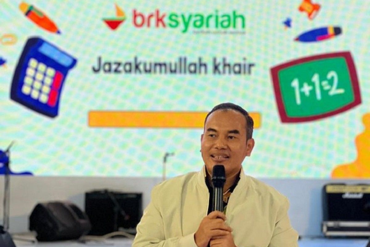 Murid MIN Tanjungpinang dan TK IT Tunas Ilmu antusias buka tabungan Simpel BRK Syariah