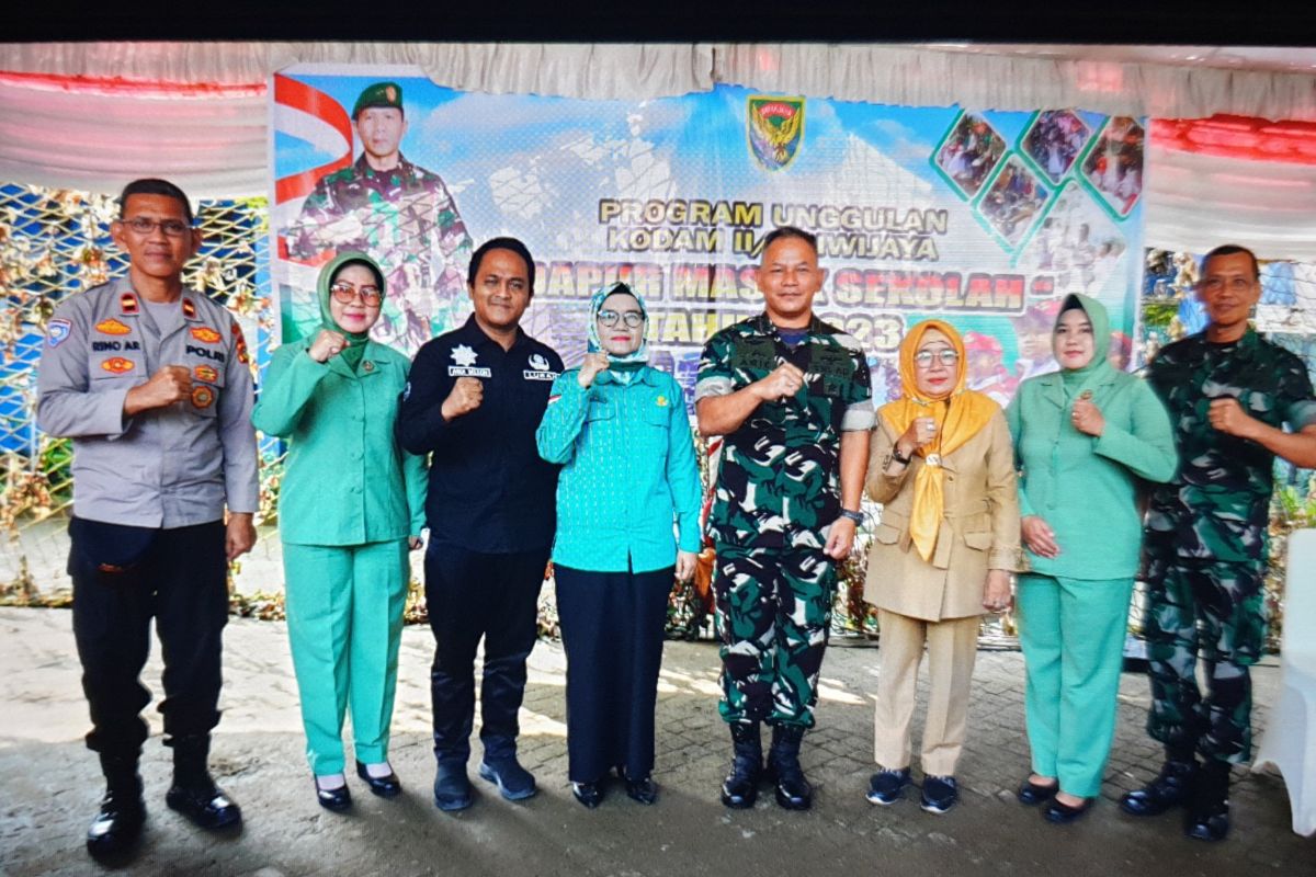 Kodam II/Sriwijaya gelar program cegah stunting   di SDN 16 Palembang