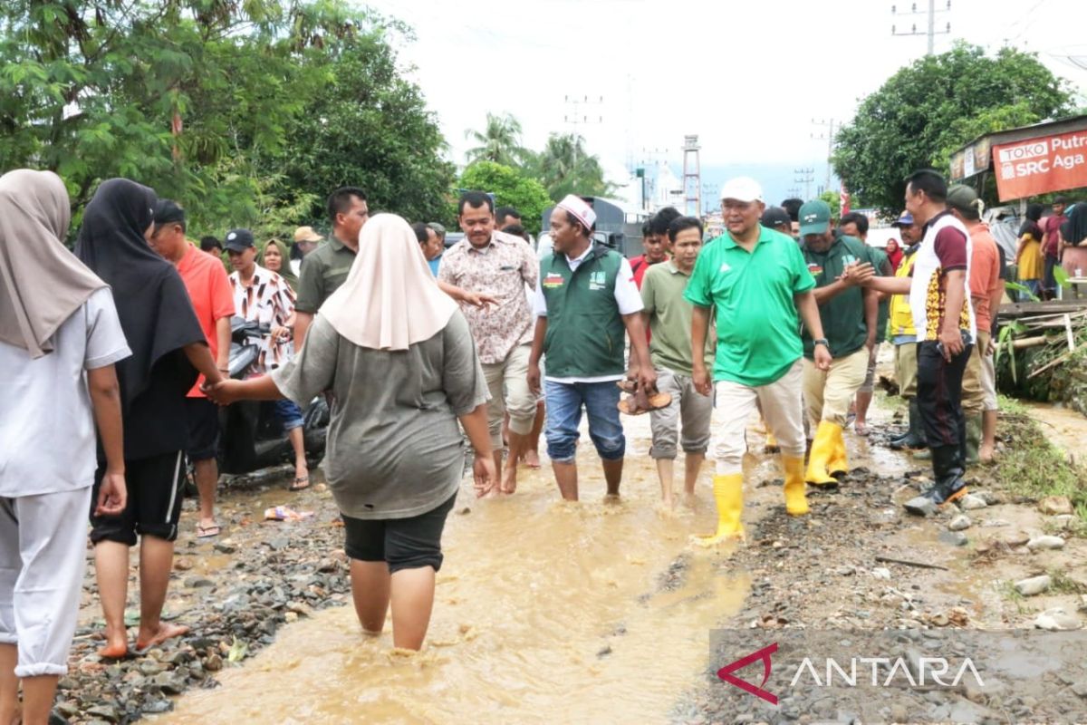 Anggota DPR RI mintaPUPR perbaiki kerusakan akibat banjir di Aceh
