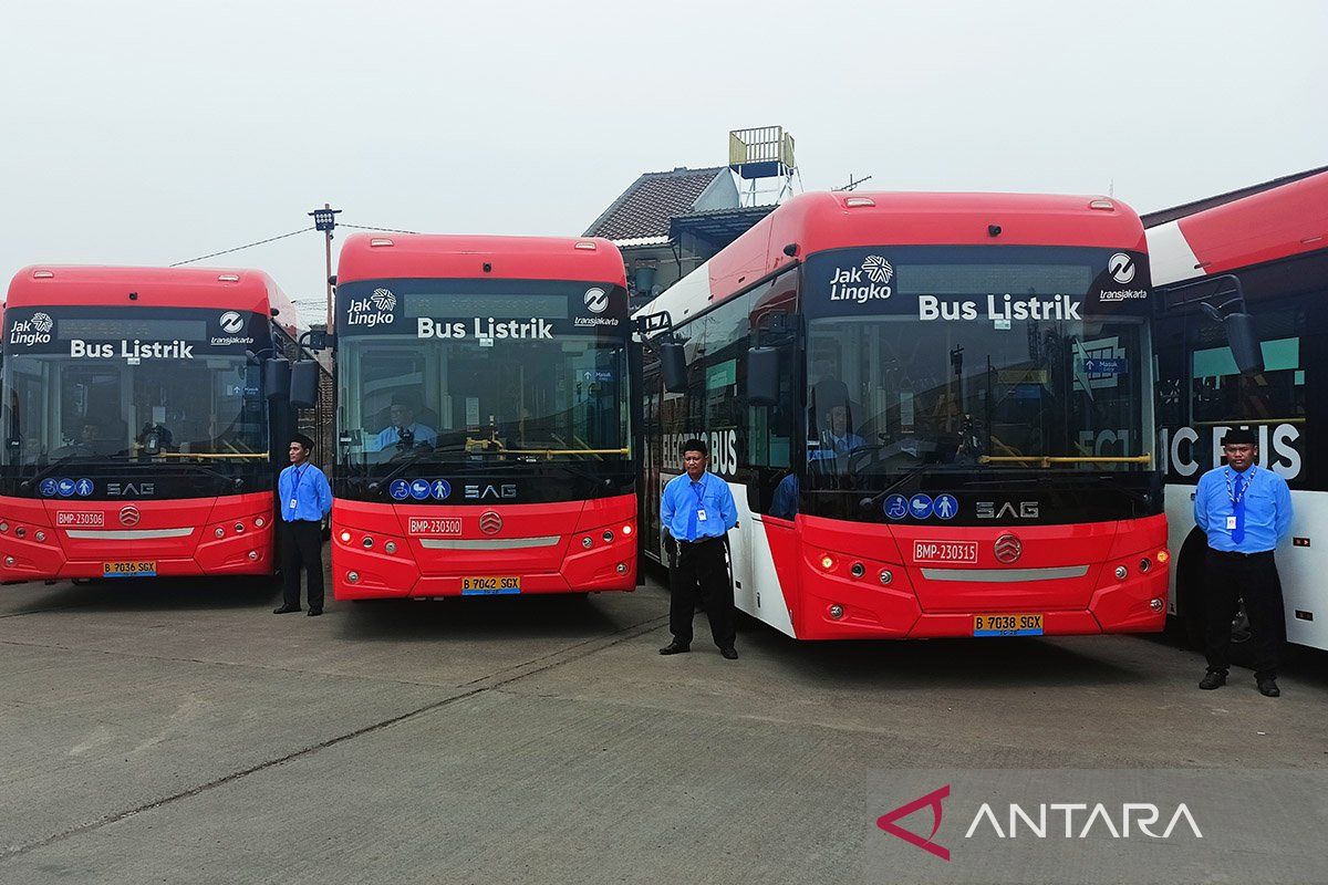 TransJakarta operasikan 22 bus listrik baru di dua rute