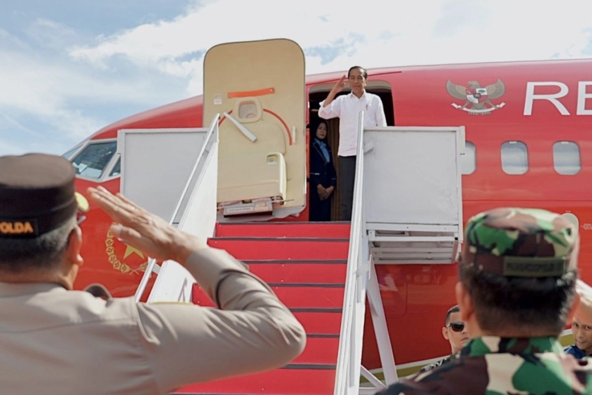 Jokowi hadiri Kongres HMI di Kalbar usai kunjungan kerja di Papua