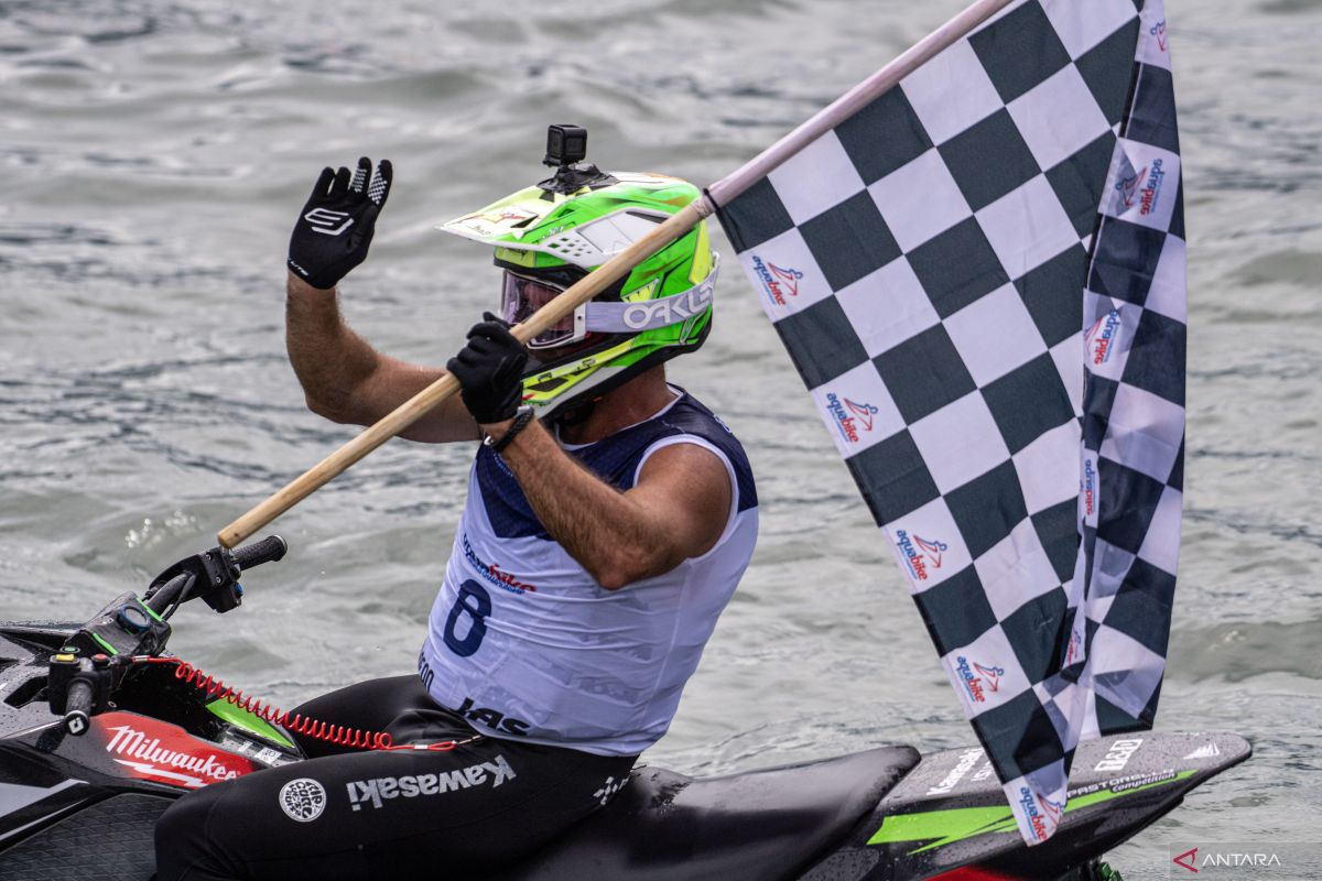 Pembalap Prancis juara dunia balap endurance jetski Aquabike 2023