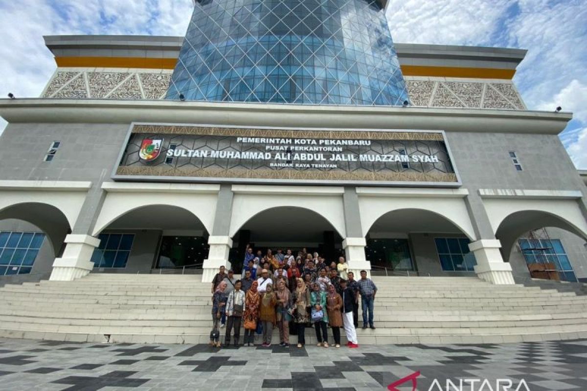 Tingkatkan kemitraan media, Diskominfo Bukittinggi gandeng wartawan ke Riau