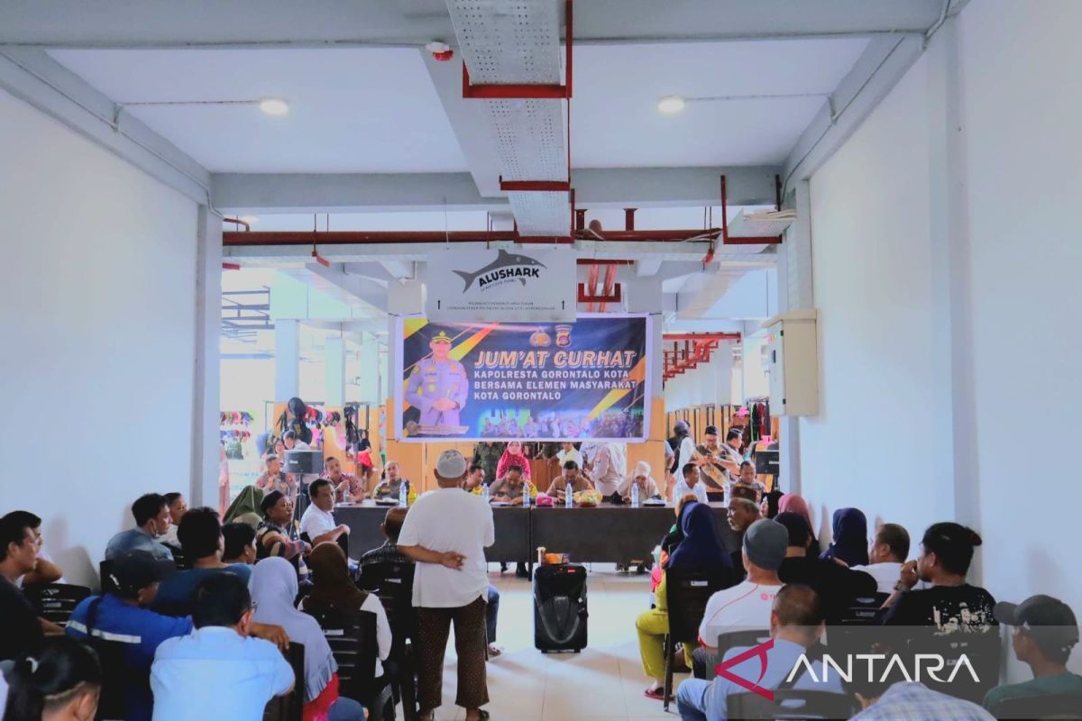 Kapolresta tanggapi keluhan masyarakat di pasar sentral Gorontalo