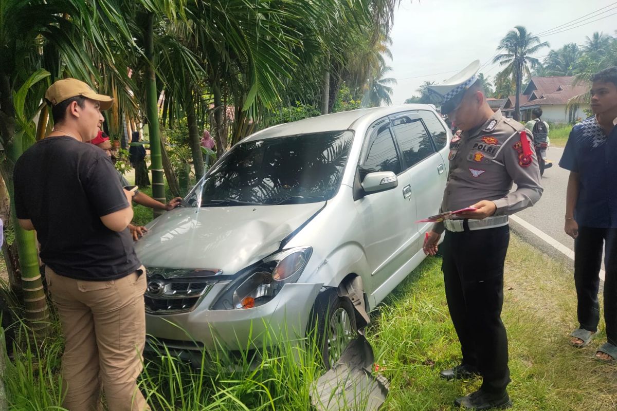 Siswa SD Di Agam Meninggal Dunia Usai Tertabrak Minibus - ANTARA Sumbar