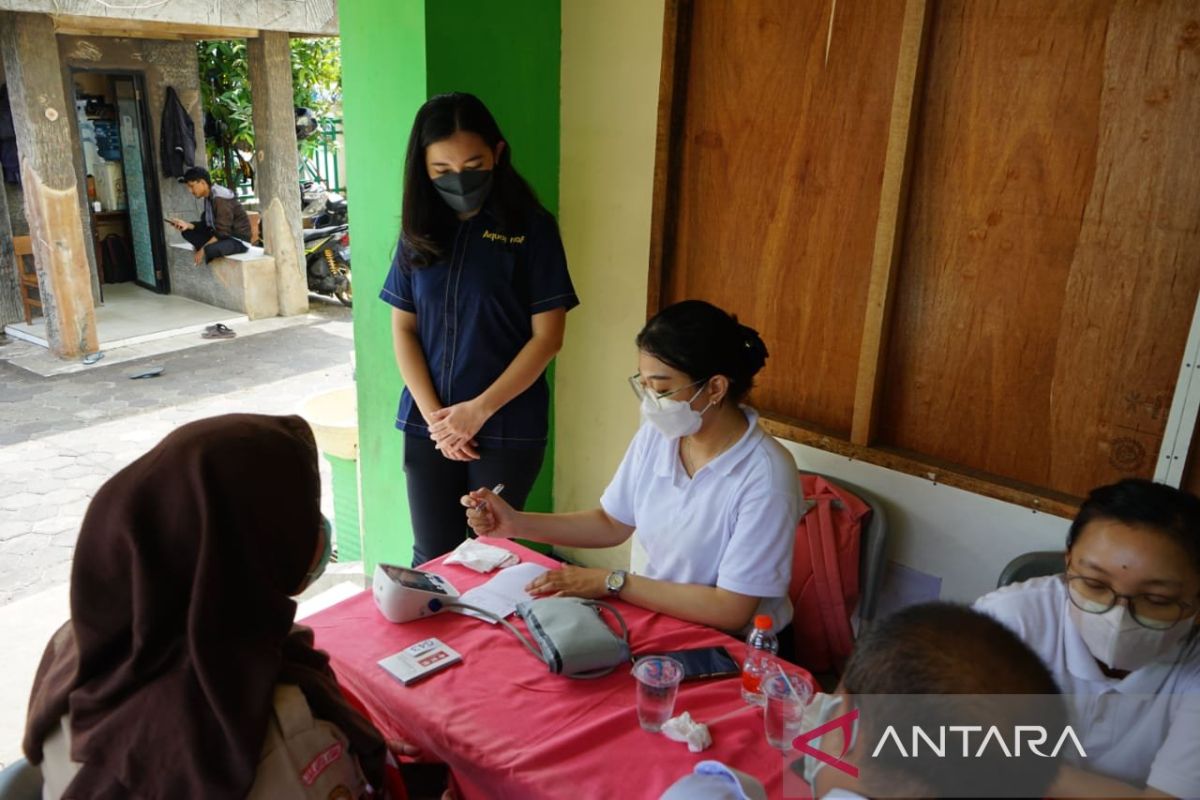 Hari Guru, 100 pengajar di Jakut dapat pemeriksaan kesehatan gratis
