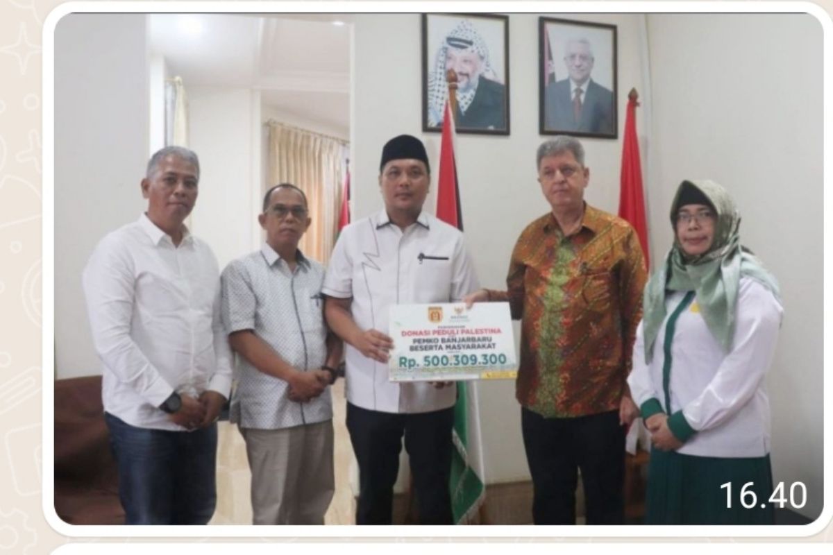 Pemkot Banjarbaru serahkan bantuan bagi korban perang Palestina