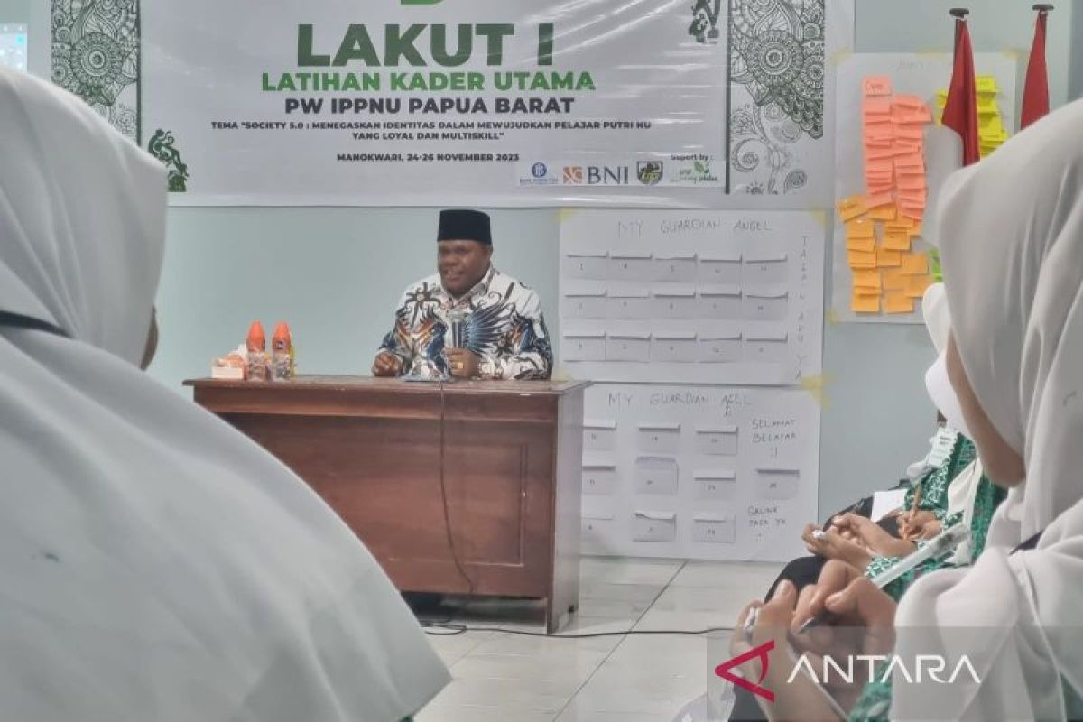 Bupati Hermus: IPPNU Papua Barat harus jadi organisasi modern