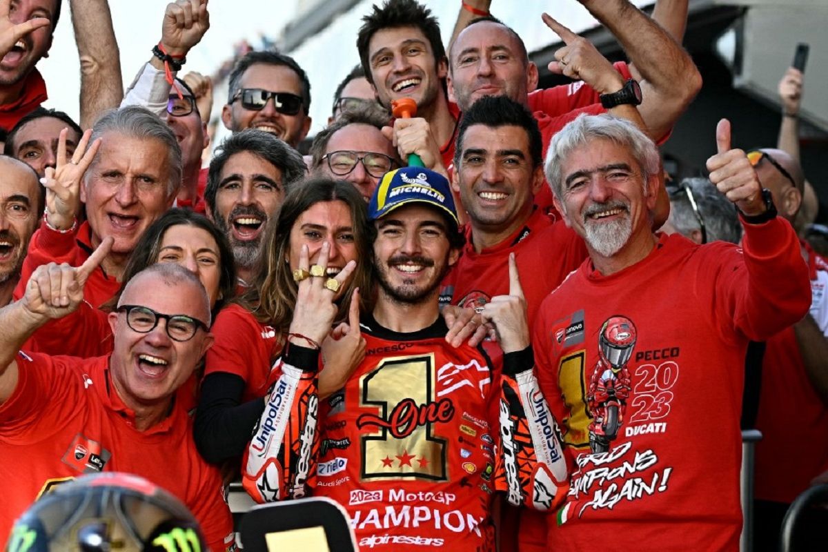 Bagnaia pertahankan gelar juara dunia MotoGP di Valencia
