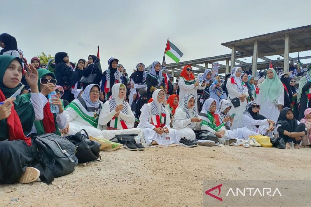 Laznas dan 76 komunitas gelar aksi kemanusiaan Batam Bersama Palestina