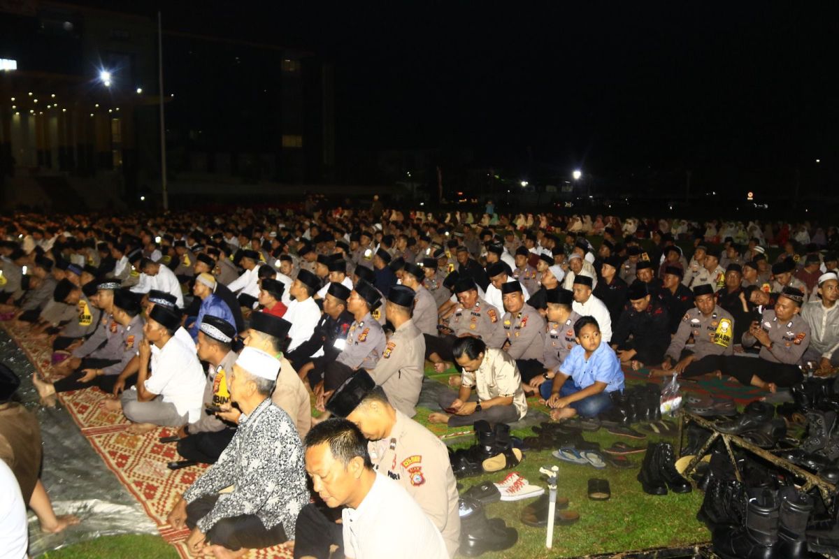 Plt Gubernur Riau puji Irjen Iqbal gelar doa bersama untuk pemilu damai
