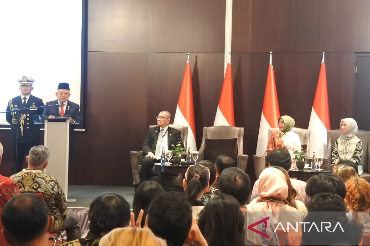 Wapres Ma'ruf Amin sampaikan apresiasi kepada pekerja migran Indonesia