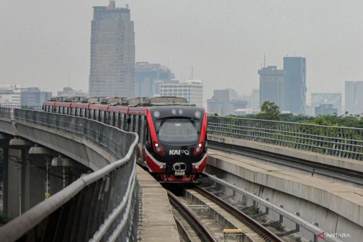 KAI mencatat penumpang LRT Jabodebek akan meningkat sebesar 33 persen pada libur Natal 2023.
