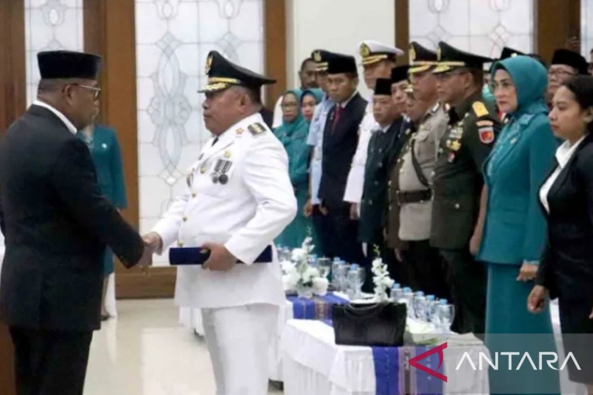 Gubernur Maluku lantik Pieterson Rangkoratat jadi Pj Bupati Kepulauan Tanimbar