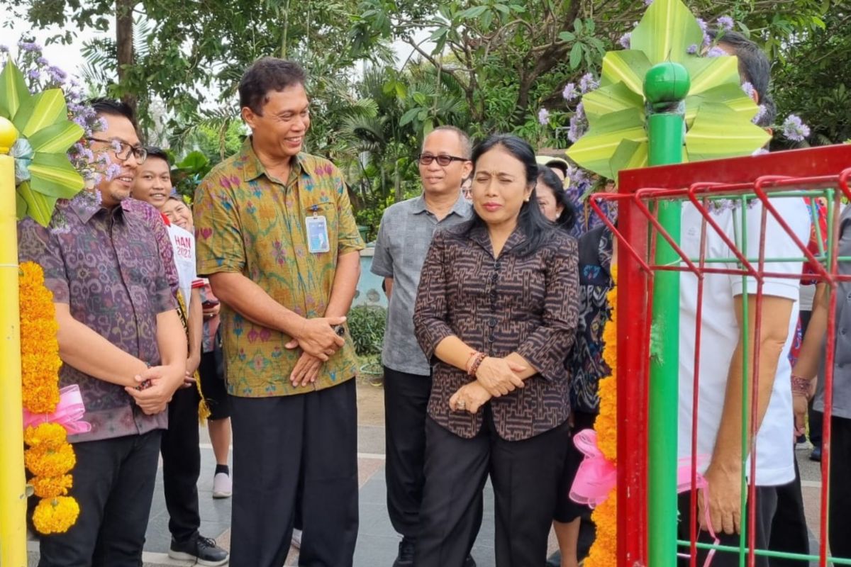 PLN edukasi anak-anak tentang energi baru terbarukan