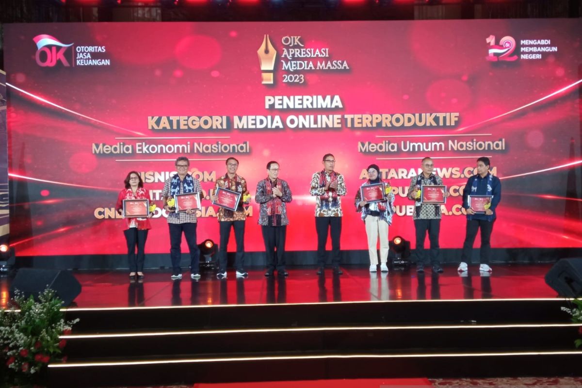 Kantor Berita Antara raih penghargaan media online terproduktif dari OJK
