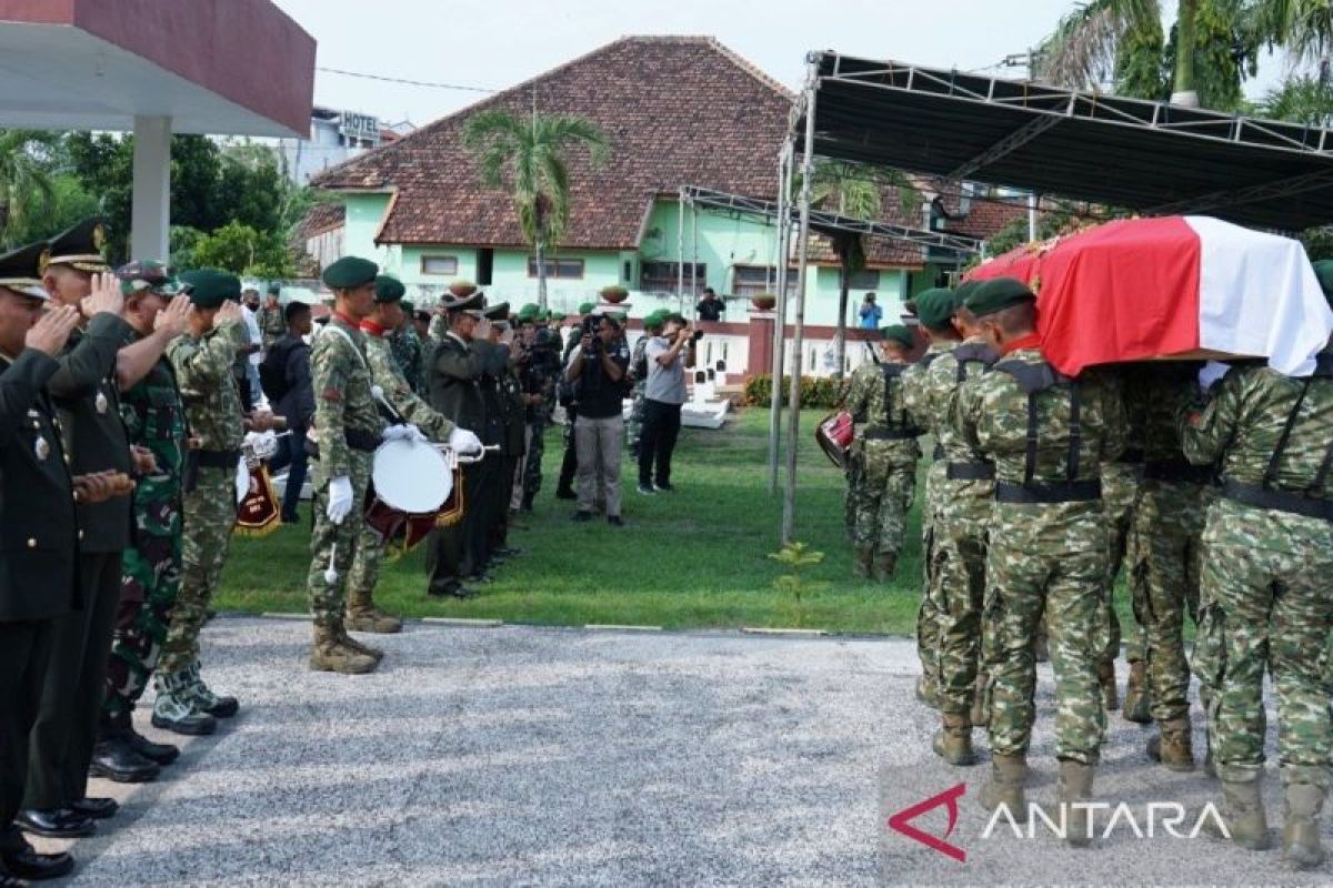 Kopda  Probo Siniwoko gugur dalam baku tembak, sempat pamit kepada anak bertugas ke hutan