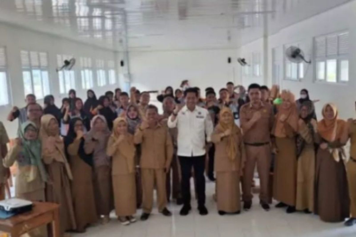 Pemprov Sulbar minta guru SMK terus berinovasi dukung pembangunan