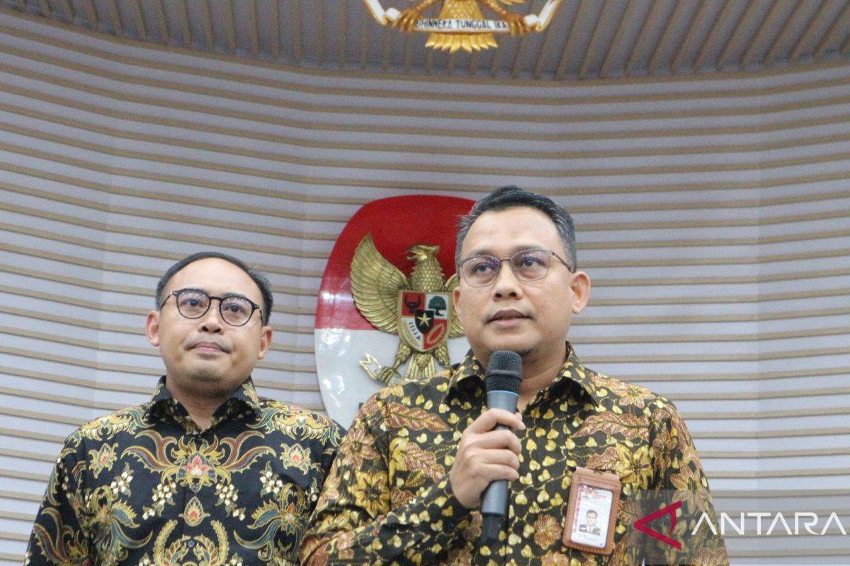 KPK periksa tersangka baru terkait kasus korupsi Yana Mulyana