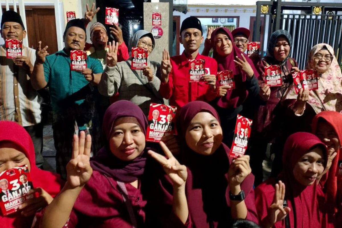 PDIP Surabaya awali kampanye Ganjar-Mahfud di perkampungan