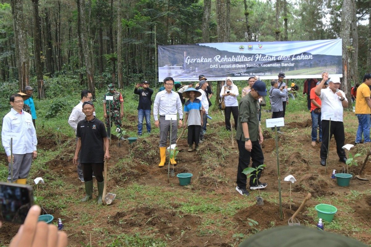 Pemprov  Jateng-PLTU lakukan gerakan pengendalian kerusakan hutan