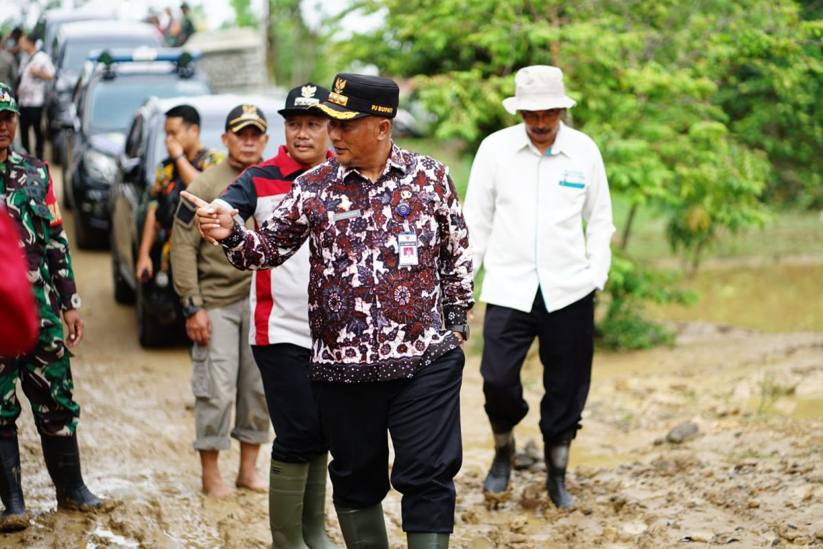 Bupati Pati  ajak masyarakat pantau tanggul kritis untuk cegah banjir
