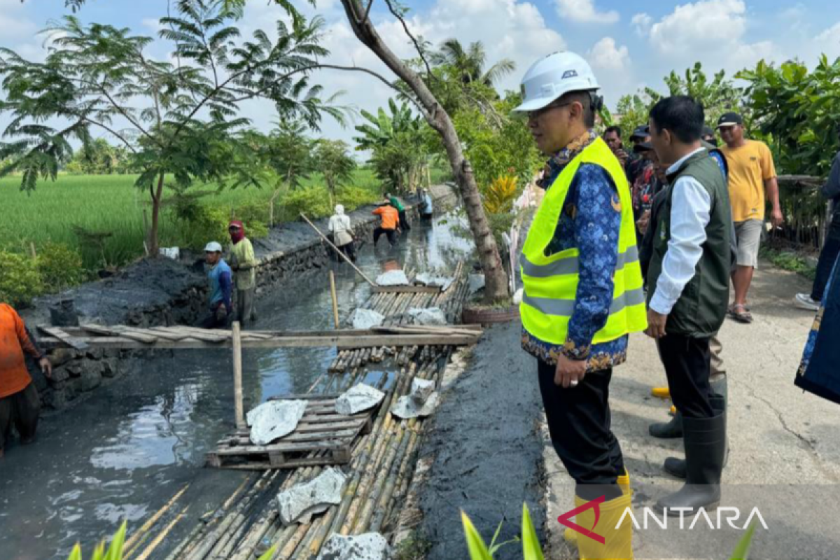 Pemkab Bekasi berdayakan warga lewat program padat karya