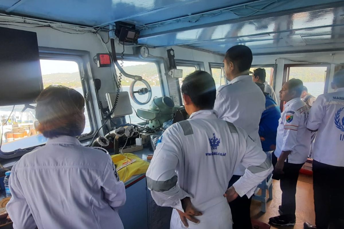 Jaga keselamatan berlayar, BPTD Maluku cek kesiapan kapal penyeberangan antarpulau jelang Nataru