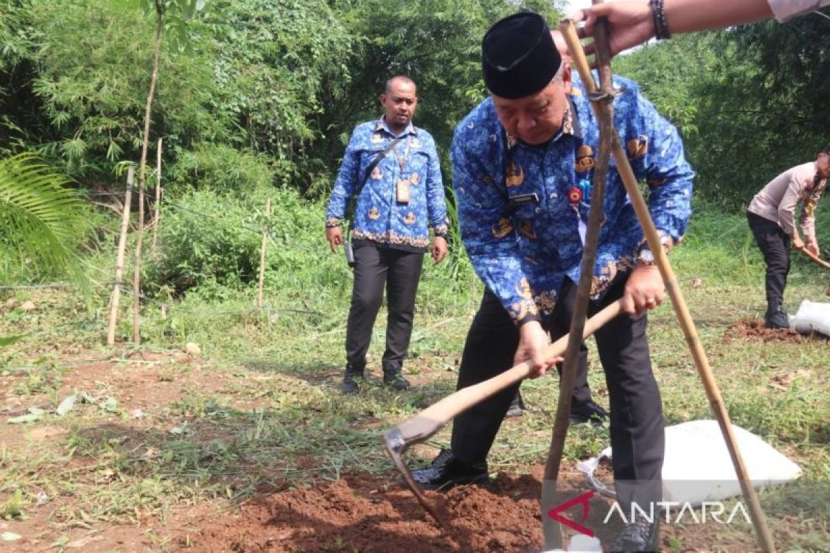 KLHK beri Kabupaten Bogor 183 hektare areal perhutanan sosial