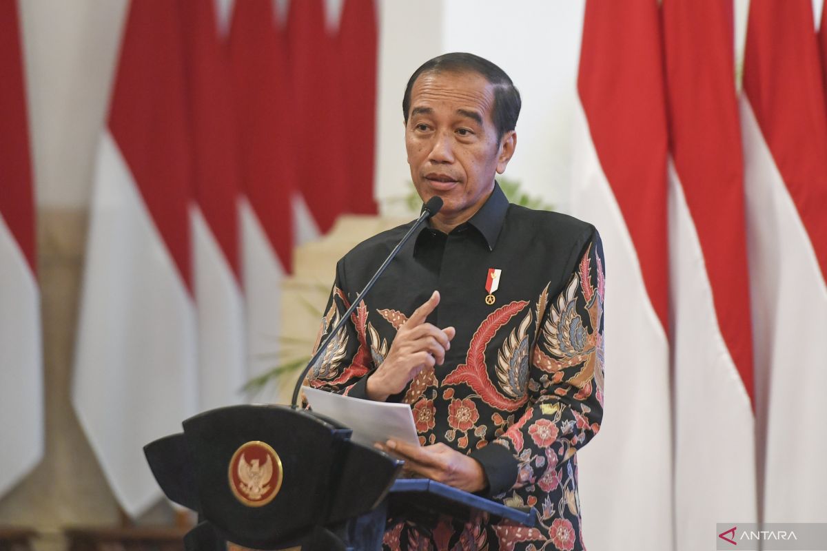 Presiden Jokowi kritik endapan dana triliunan rupiah kas APBN dan APBD