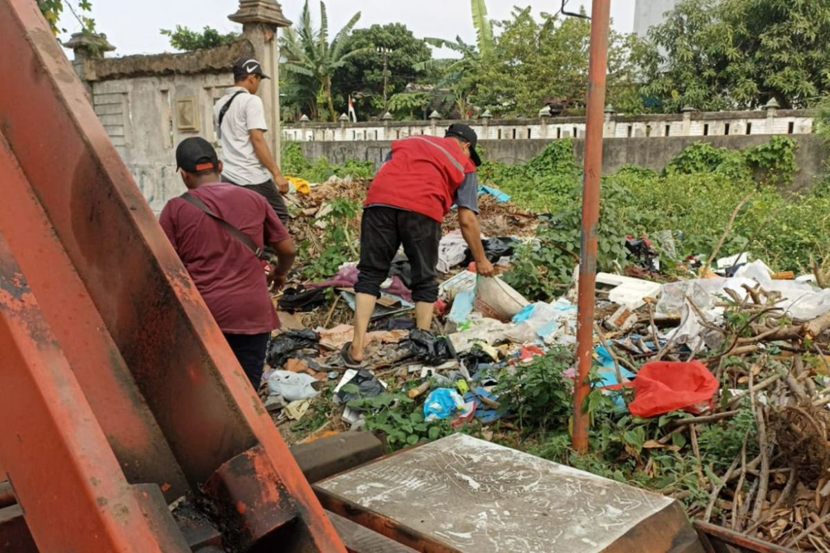 DLH Kota Semarang imbau warga kelola sampah secara bijak cegah  banjir