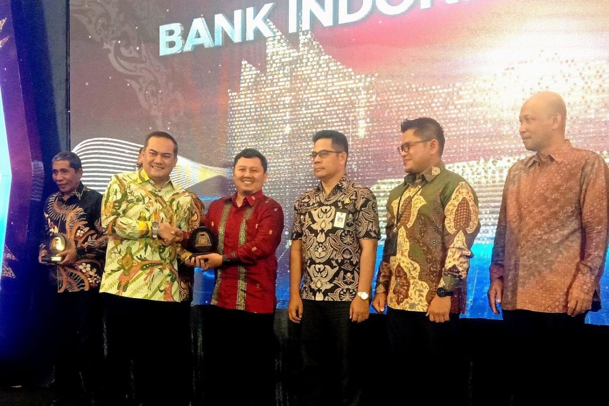 LKBN ANTARA Maluku meraih penghargaan mitra strategis 2023 BI Maluku