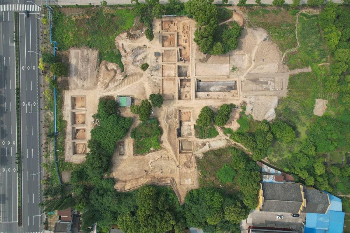 Makam dan sumur berusia lebih dari 4.500 tahun ditemukan di China
