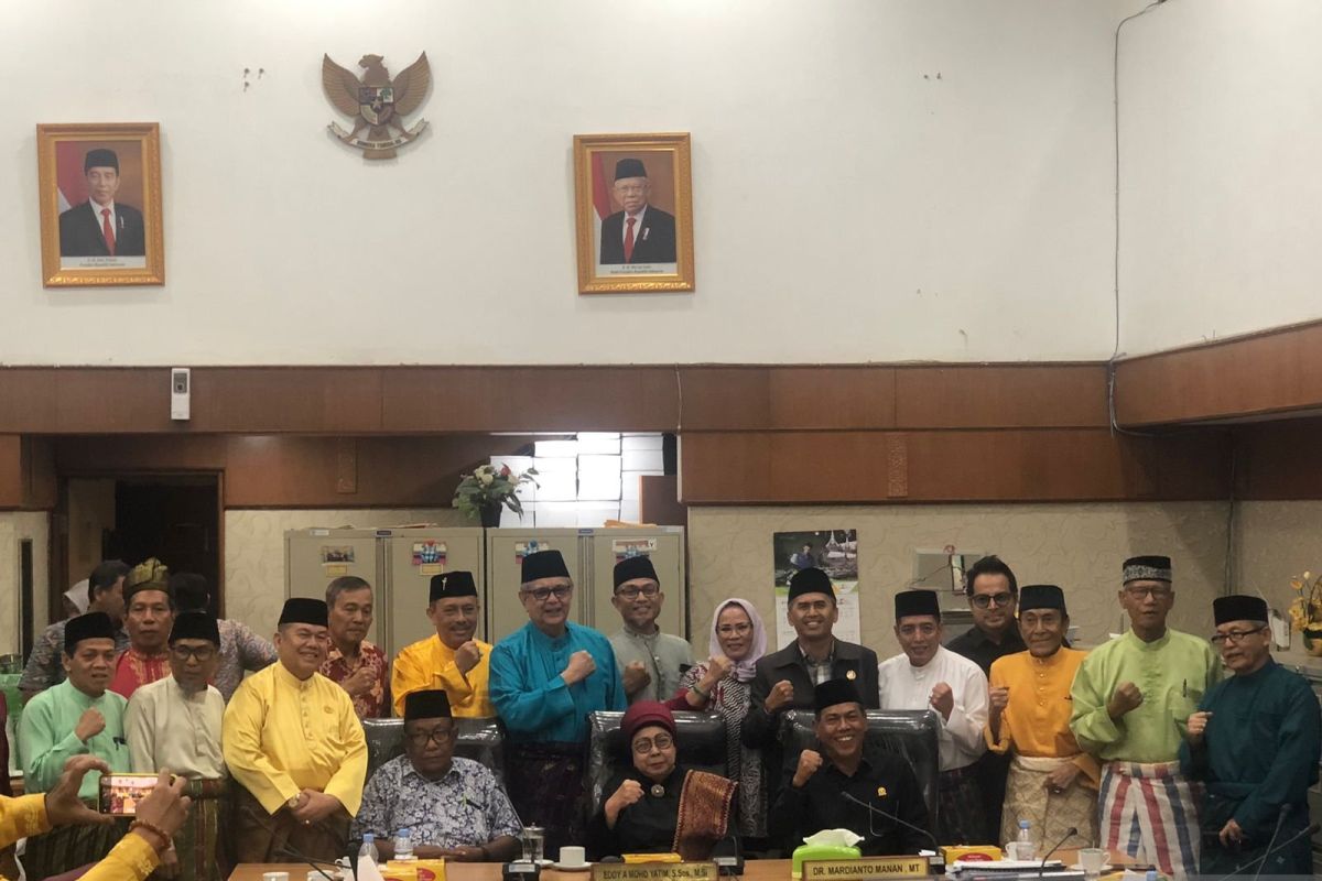 Datangi DPRD Riau, Pemuka masyarakat usulkan tiga nama Pj Gubernur